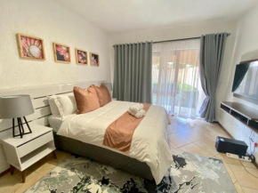 Chic Bachelor Unit in Fourways- An Urban Oasis